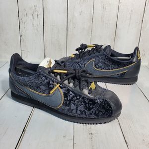 Nike Classic Cortez SE Floral Black Velvet Metallic Gold Women's Size 8.5